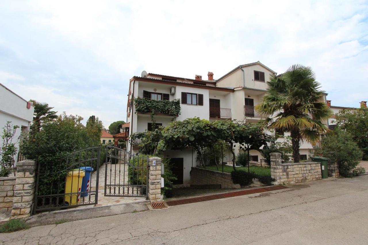 Apartments Daria Ρόβινι Εξωτερικό φωτογραφία