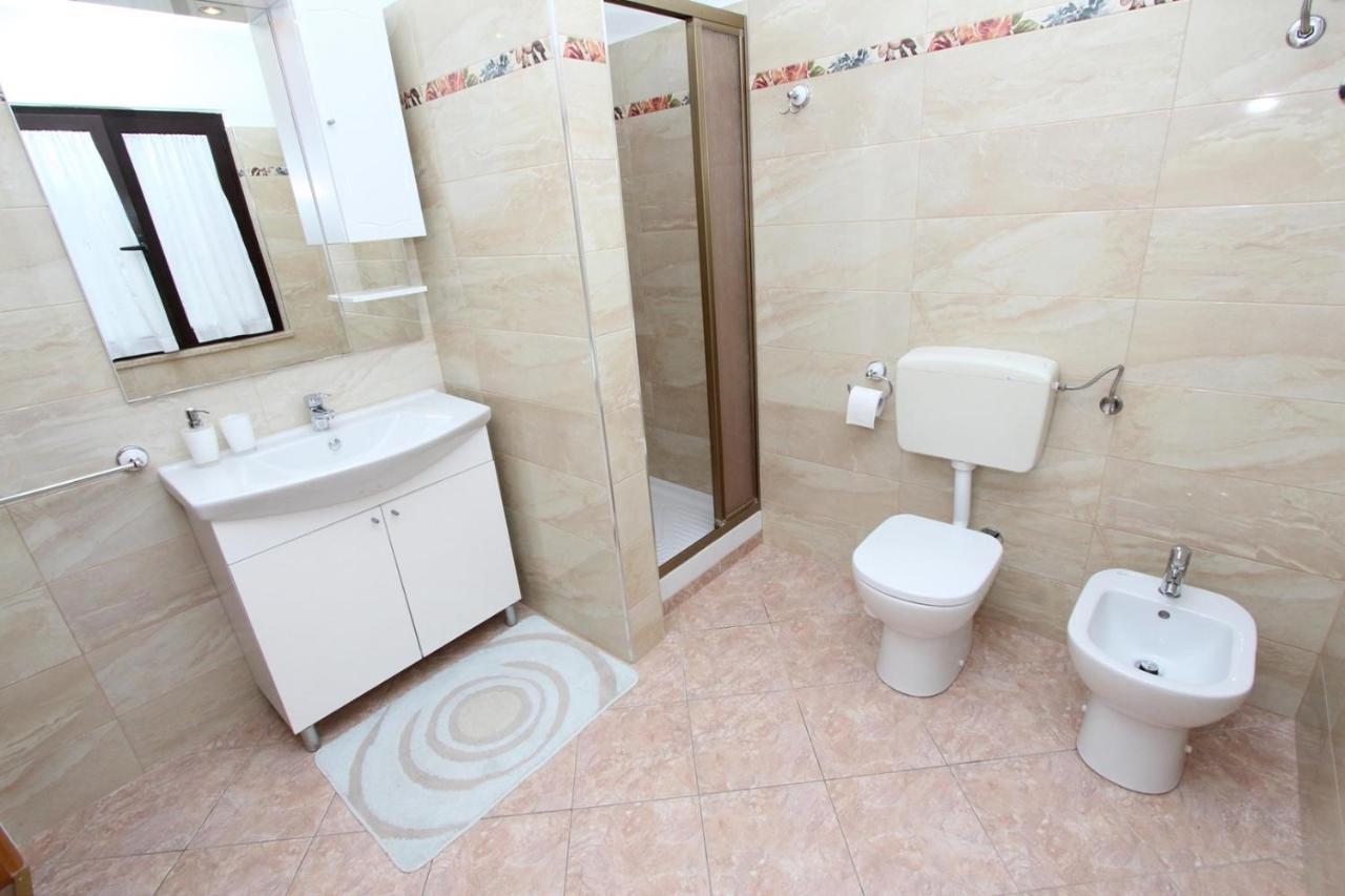 Apartments Daria Ρόβινι Εξωτερικό φωτογραφία