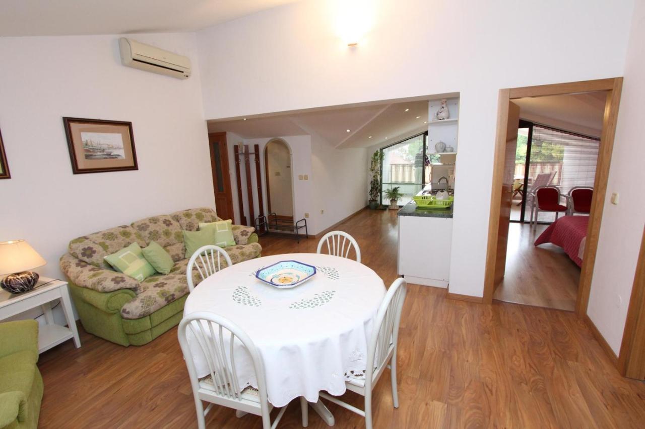 Apartments Daria Ρόβινι Εξωτερικό φωτογραφία
