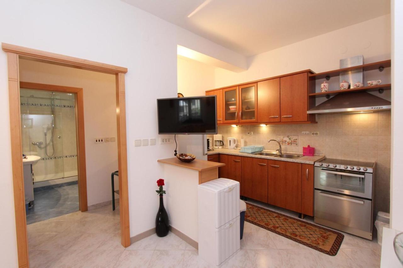 Apartments Daria Ρόβινι Εξωτερικό φωτογραφία