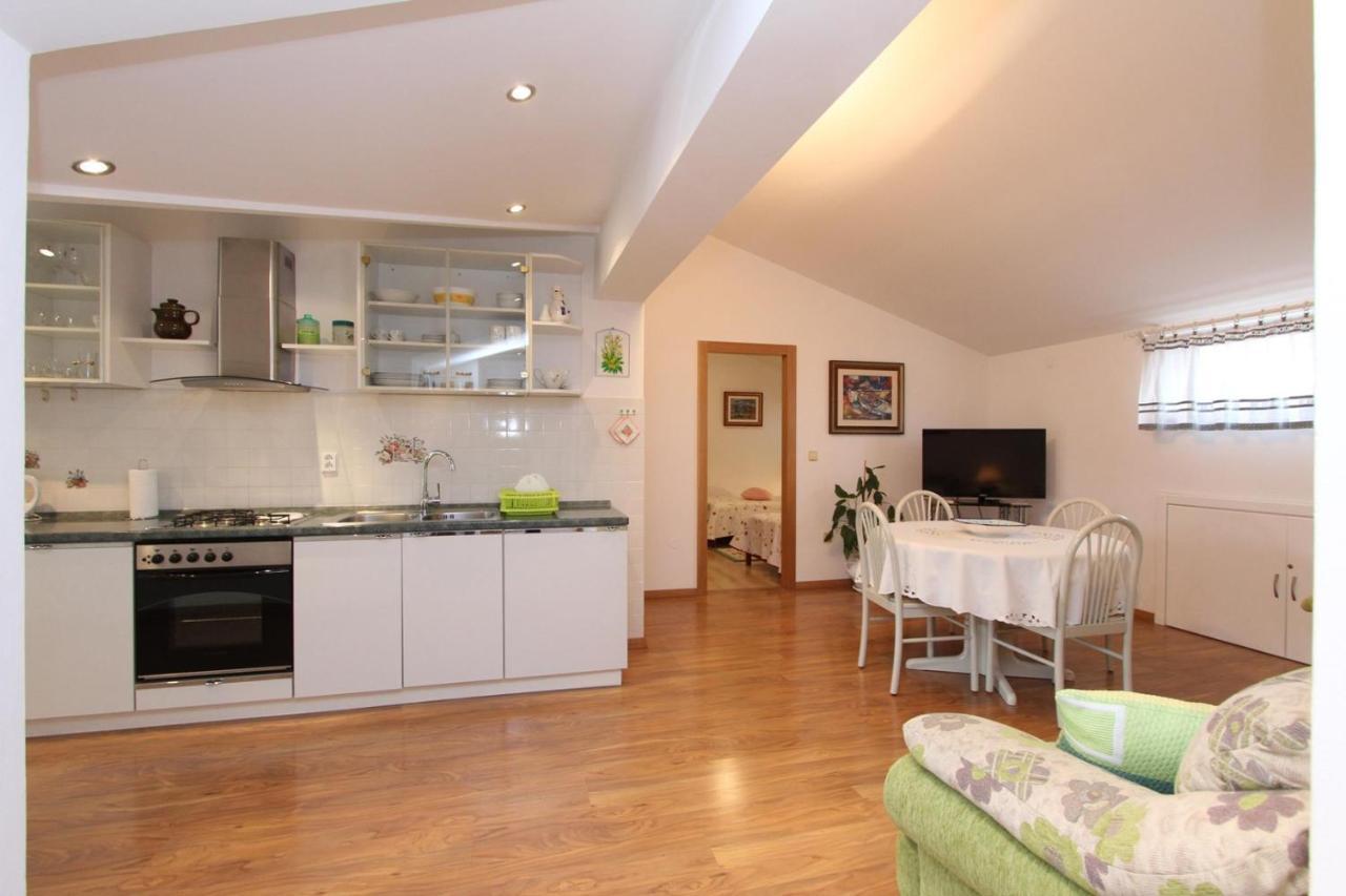 Apartments Daria Ρόβινι Εξωτερικό φωτογραφία